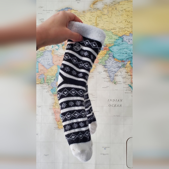 Free with bundle Winter socks - Picture 3 of 3